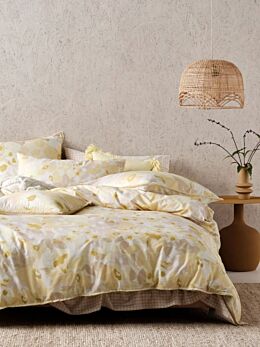 Daffodil Garden Quilt Cover Set